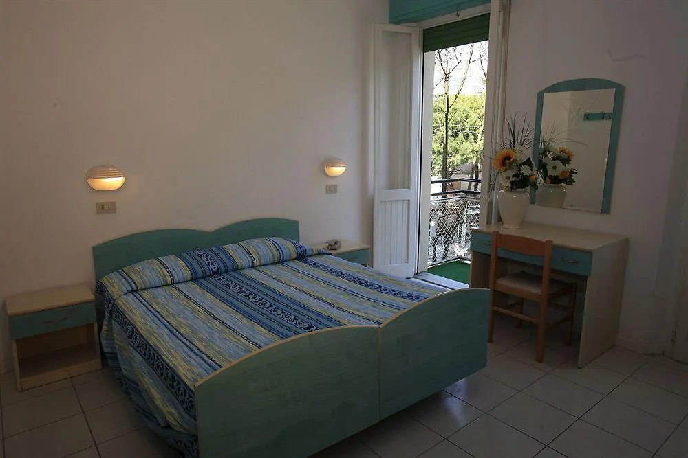 Hotel Roma Cattolica 3*,